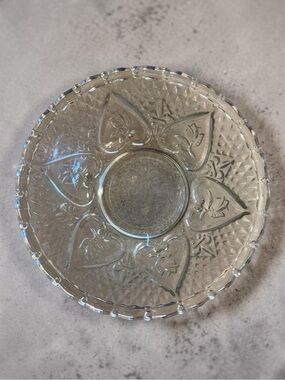 🫶🏻 Vintage Kim Indonesia Clear Glass Candy Dish Fleur Hearts